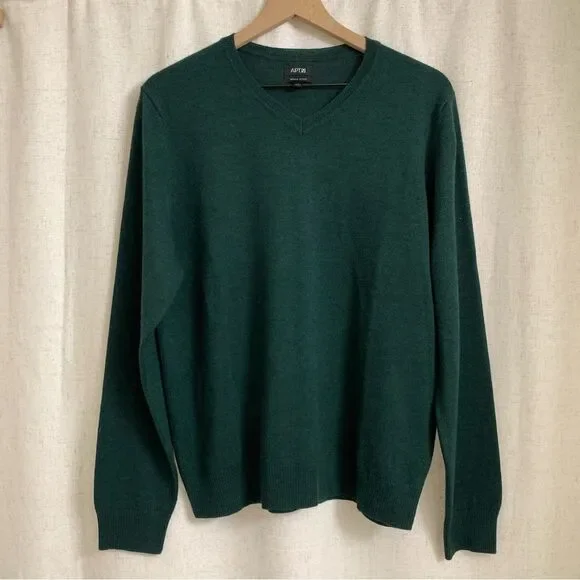 Apt 9. Men’s Merino Blend Forest Green V-Neck Sweater Thin Large - Picture 1 of 5